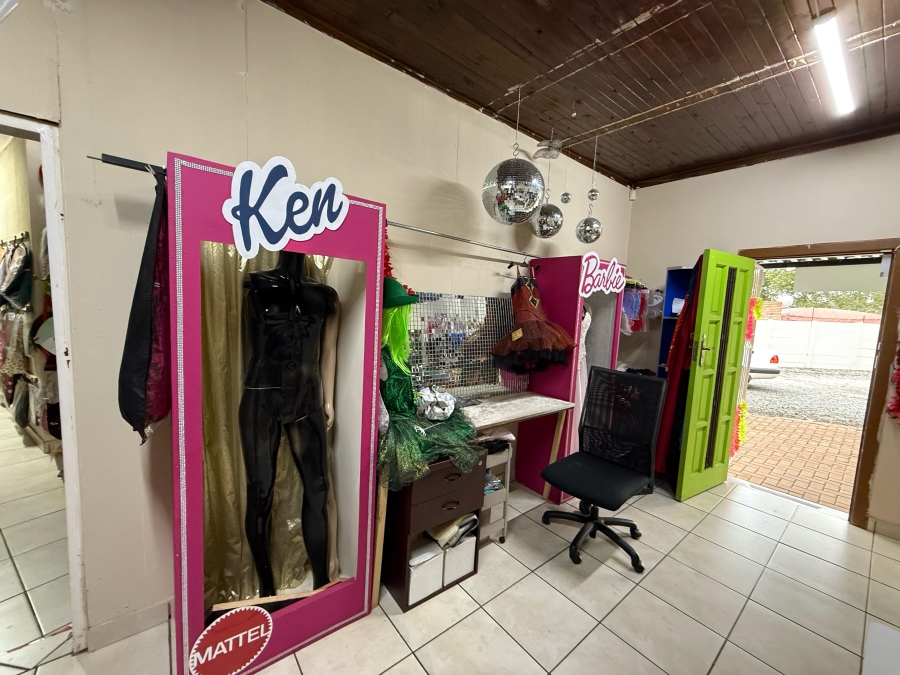 Commercial Property for Sale in Bodorp North West